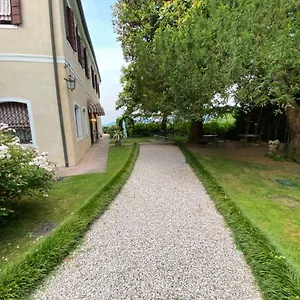 lodge-villa-maria.hotelinveneto.com/